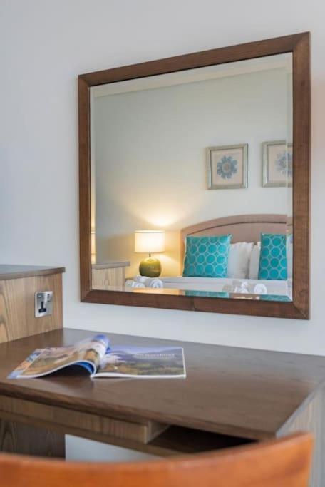 Marvelous Private Beach Apartment In Palm Dubai Within Anantara 5 Star Resort Esterno foto